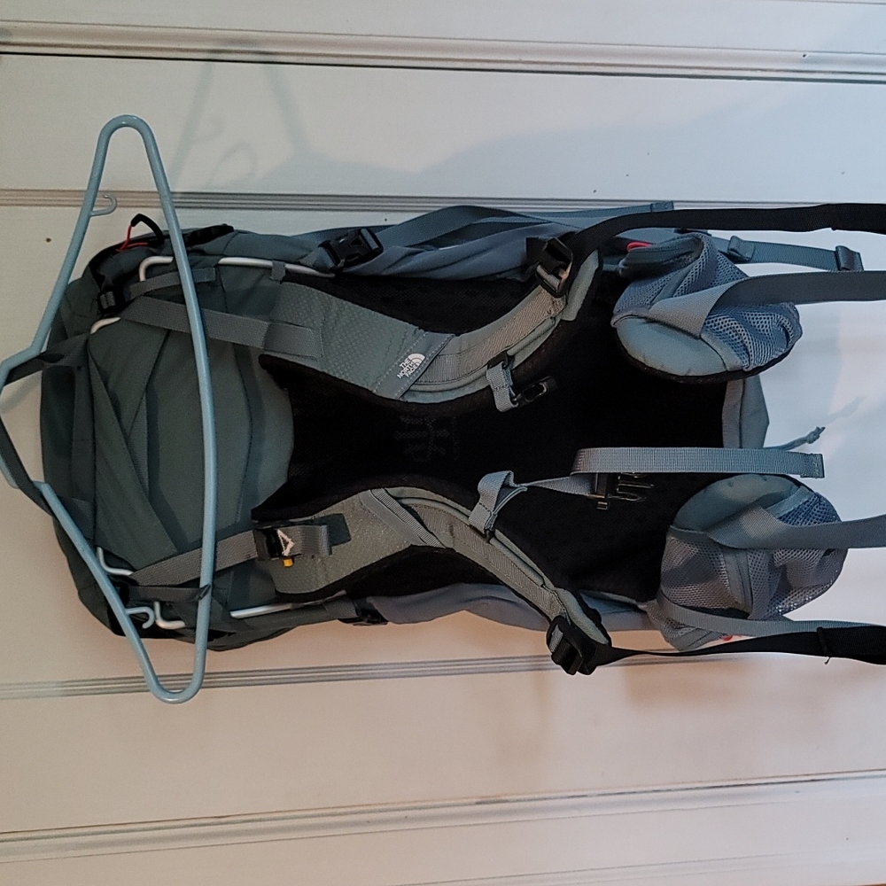 North face womens Terra 40 backpack - Picture 4 of 7